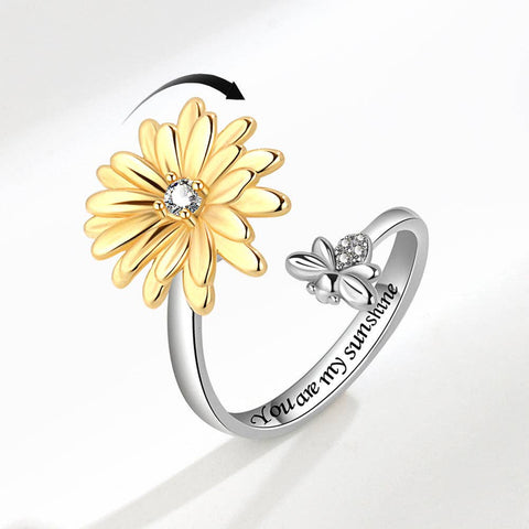 Perimade & Co. LLC - Daisy Flower Bee Anxiety Fidget Spinner Ring in Solid Copper