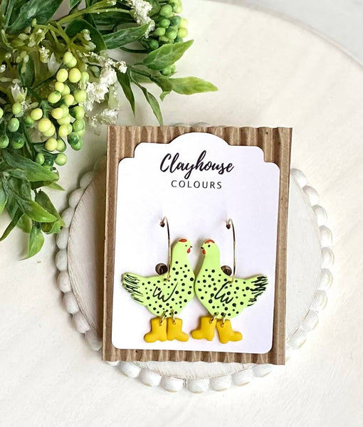 Clayhouse Colours - Chicken with Boots Hoops: White/Red Boots