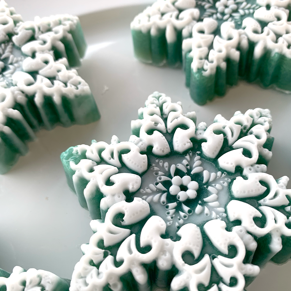 Poppy & Thyme - Balsam & Cedar Snowflake Soap