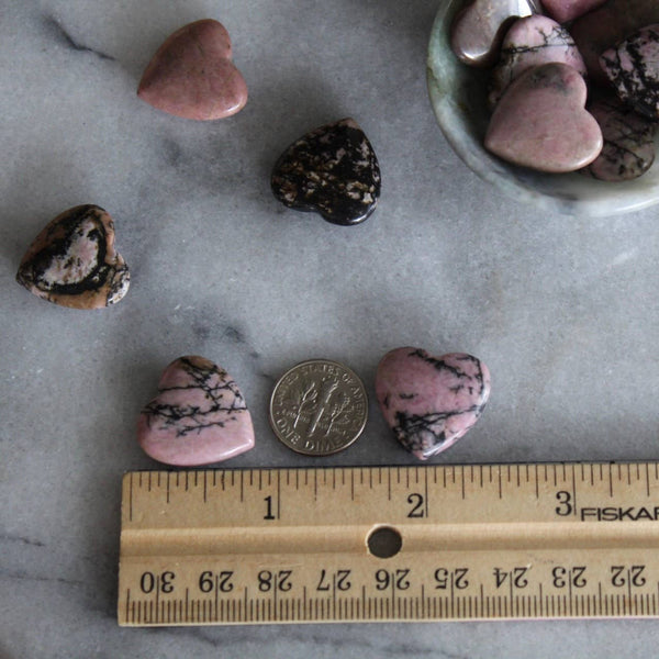 Pebble House - Rhodonite 20mm Heart (Crystals & Stones)