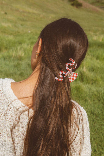 Shop Andi - Red Wavy Checked Claw Clip