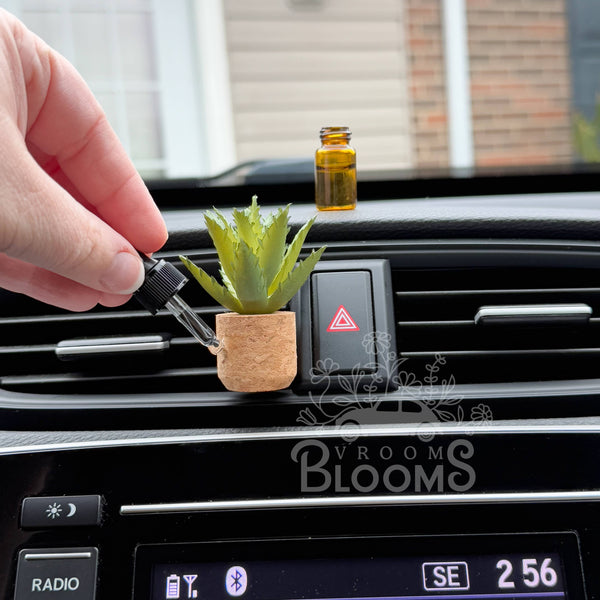 Vroom Blooms - Short Aloe Vera Plant Vent Clip Car Air Freshener (Reusable)