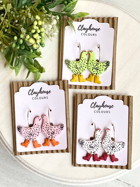 Clayhouse Colours - Chicken with Boots Hoops: White/Red Boots