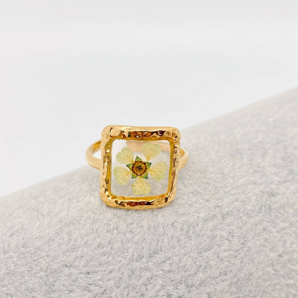 Mio Queena - 18K Gold Plated Stainless Steel Floral Ring - FGS/PDF