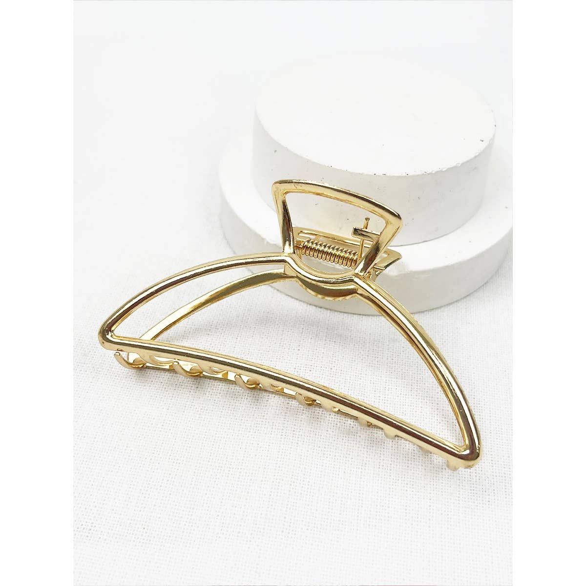 Love and Repeat - Minimalist Gold Metal Hair Claw Clips