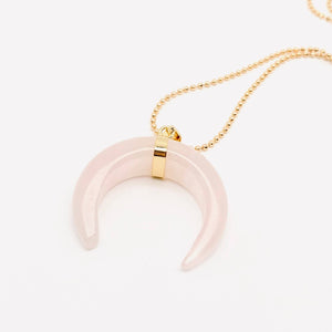 Mio Queena - Natural Stone Crystal Moon Meniscus Pendant Necklace - CS/MS