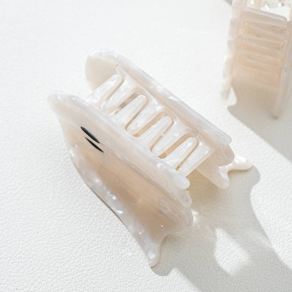Adorro - Pearl Ghost Claw Clip - Small
