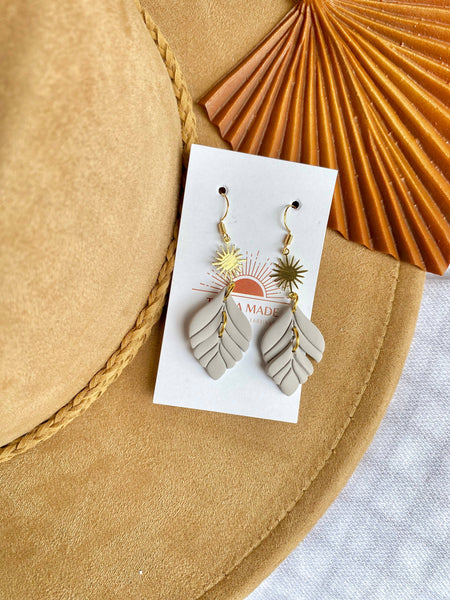 Terra Made - Greige deco dainty earrings