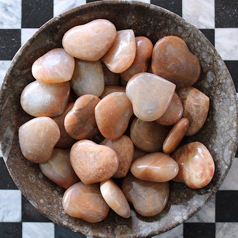 Pebble House - Peach Moonstone Heart (Crystals & Stones)