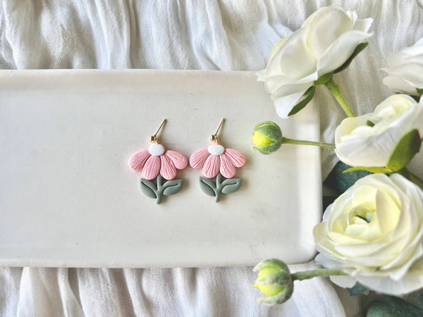 SeizeTheClayJewelry - Flower Clay Earrings, Daisy Clay Earrings, Floral Earrings