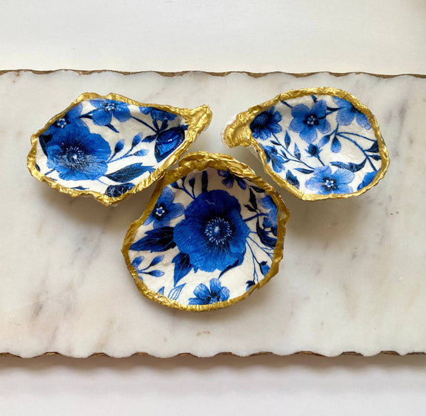 Del Mar Designs DC - Blue Porcelain Oyster Shell Jewelry Dish