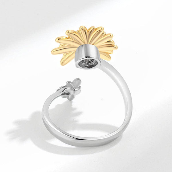 Perimade & Co. LLC - Daisy Flower Bee Anxiety Fidget Spinner Ring in Solid Copper