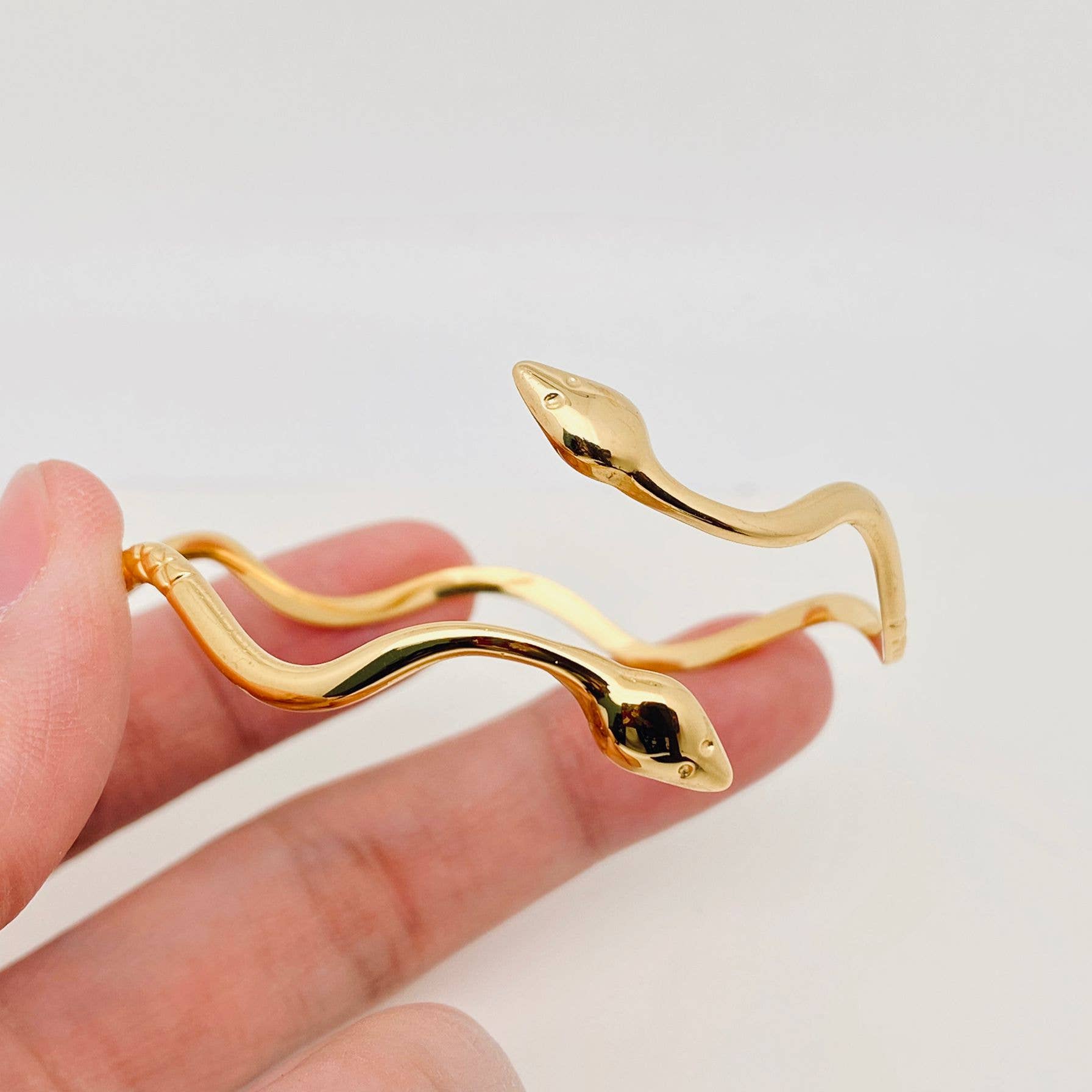 Mio Queena - Wave Design Double Headed Snake Cuff Bangle - FGS