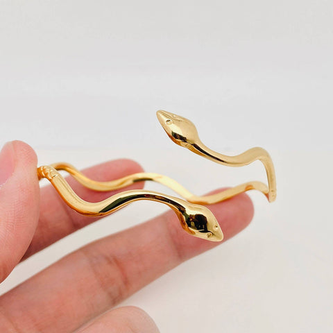 Mio Queena - Wave Design Double Headed Snake Cuff Bangle - FGS