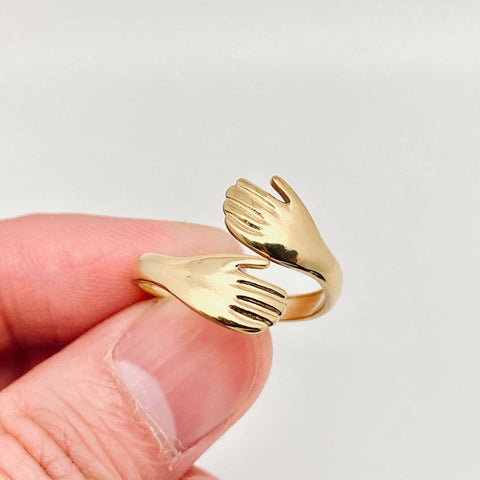 Mio Queena - Hands Cuddling Gold Plated Stainless Steel Ring - FGS