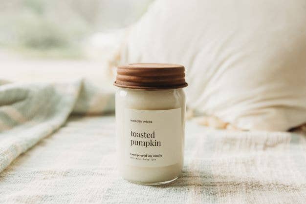 Woodsy Wicks - Fall Farmhouse Candle - Thumbnail 5