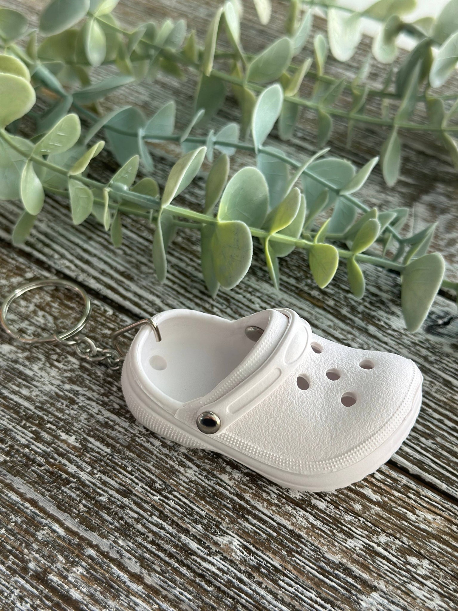 Harris Girls & Co. - Little Lyle Shoe Keychain "White"