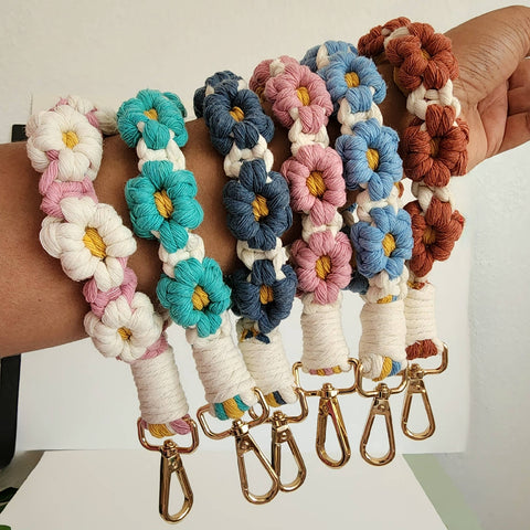 Handmade By Uruba - Macrame Boho Daisy Flowers Wristlet / Lanyard for Women