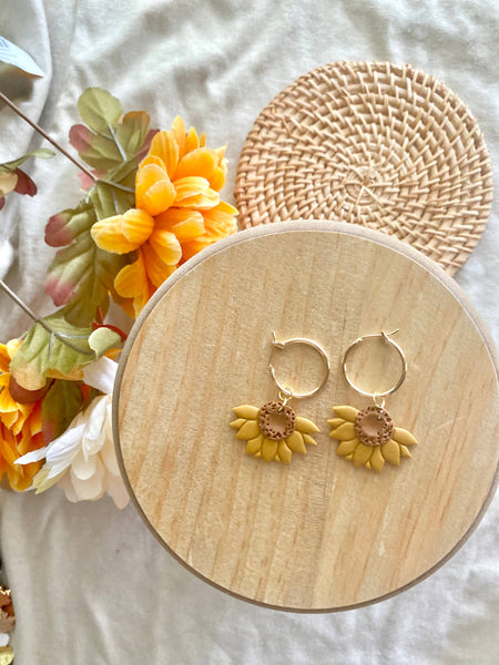 Terra Made - Sunflower hoop earrings 