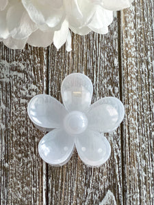 Harris Girls & Co. - Flower Power "White Shimmer" Hair Clip