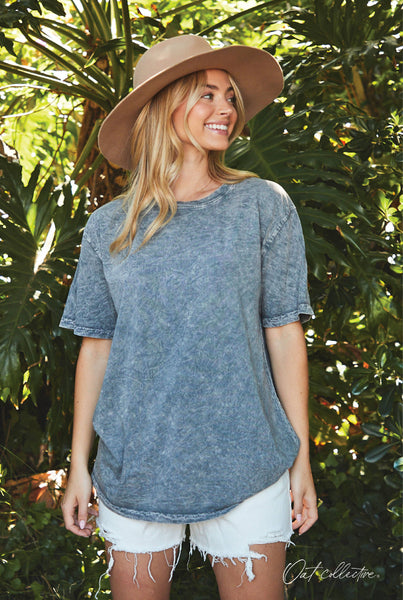 OAT COLLECTIVE - Basic Blank Mineral Washed Graphic Tee