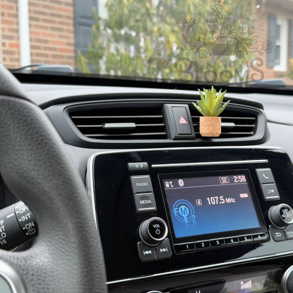 Vroom Blooms - Short Aloe Vera Plant Vent Clip Car Air Freshener (Reusable)