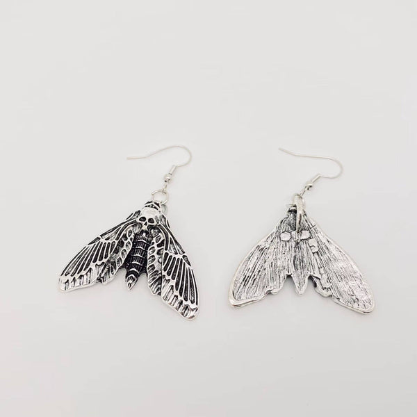 Mio Queena - Gothic Skull Moth Earrings - GT