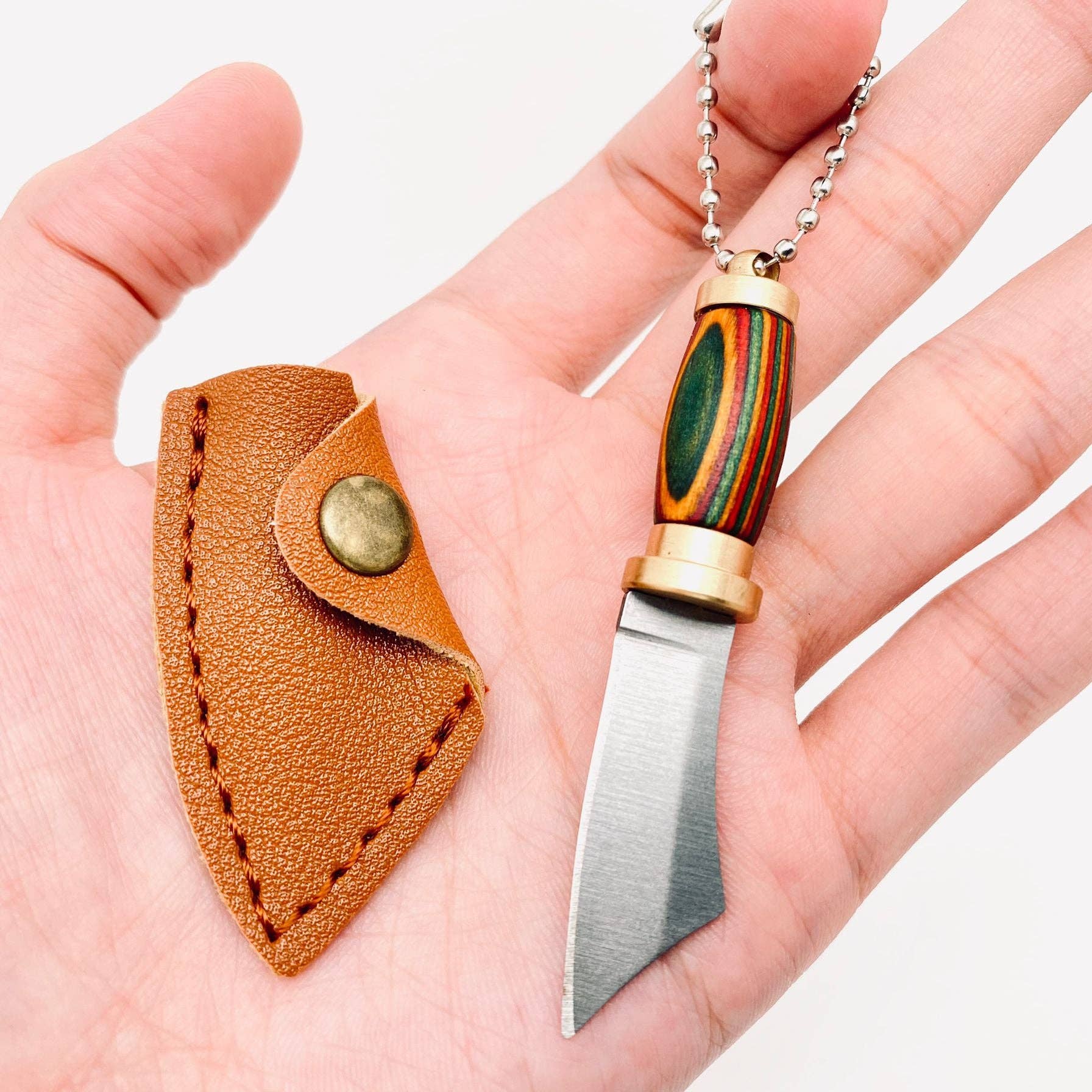Mio Queena - Colored Wood Handle Portable Mini Knife and Protective Cover