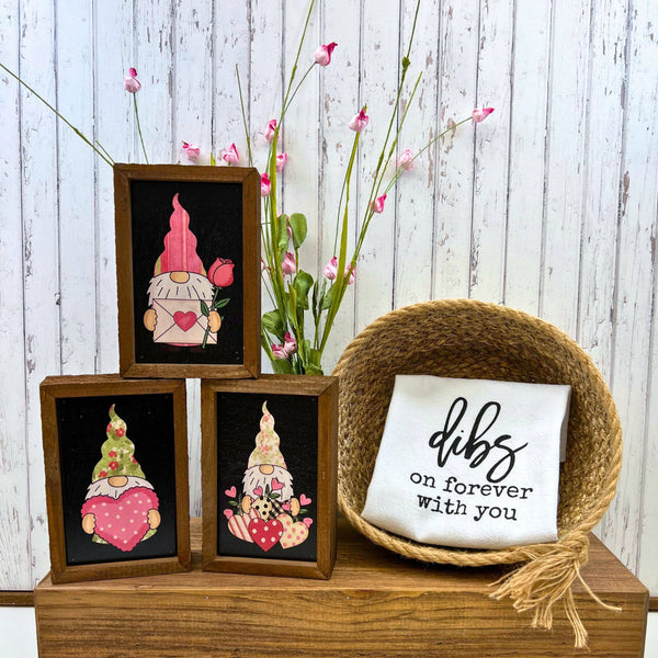 Driftless Studios - 6X4 Gnome With Letter & Rose Valentines Decor Home Accent