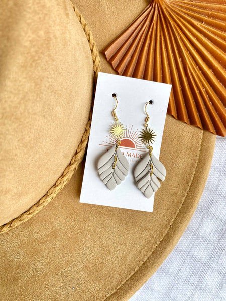 Terra Made - Greige deco dainty earrings