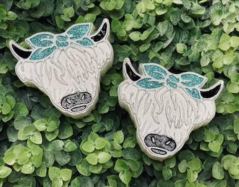 Sassy Fras Couture - Highland Cow Vent Clips (Set of 2): Cowgirl Britches