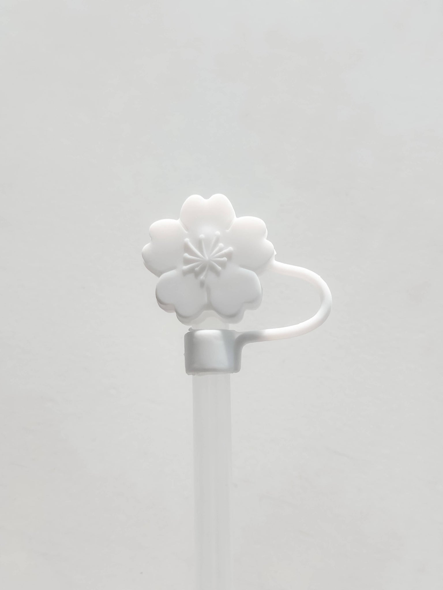 Harris Girls & Co. - Straw Cover "White Flower"