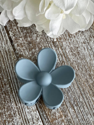 Harris Girls & Co. - Flower Power "Gray" Hair Clip