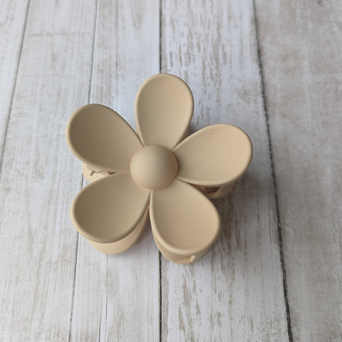 iconic mi - Daisy Flower Matt Hair Accessory Claw Clip 3": Bone