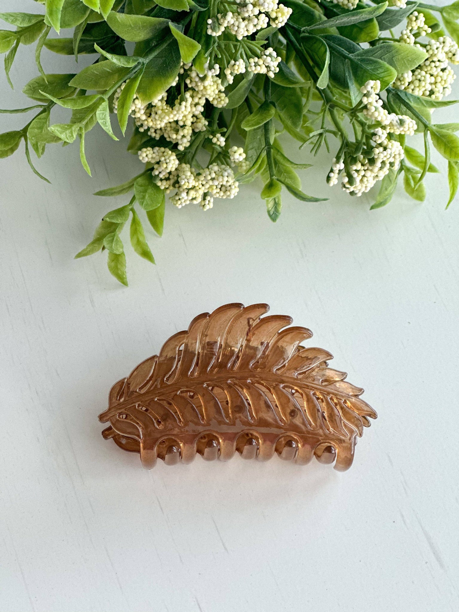 Harris Girls & Co. - Leaf Clip "Translucent Brown"
