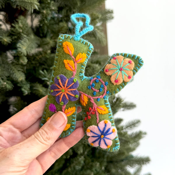 Ornaments 4 Orphans - Colorful Letter Ornament Bundle BHJKNR, 6 Pack