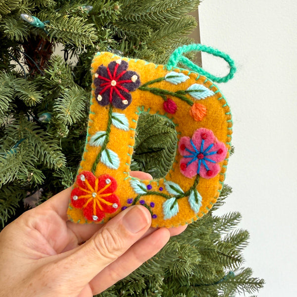 Ornaments 4 Orphans - Colorful Letter Ornament Bundle DGIOPV, 6 Pack