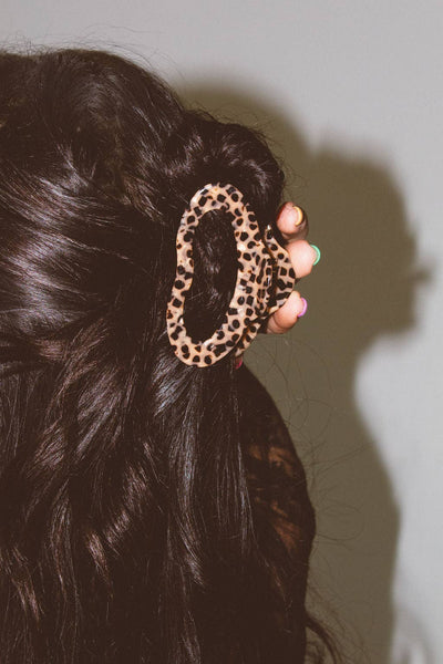 Shop Andi - Leopard Spots Claw Clip
