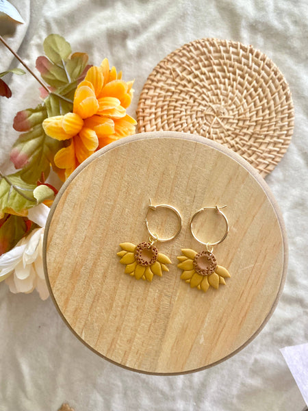 Terra Made - Sunflower hoop earrings 
