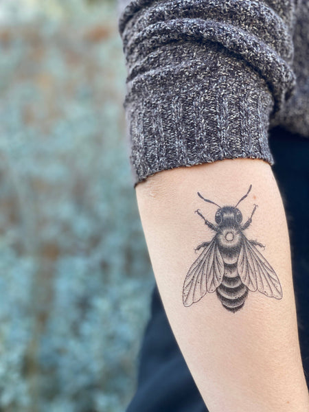 NatureTats - Big Bee Temporary Tattoo