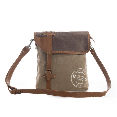 Adventure's First Step Shoulder Bag	- MYRA BAG