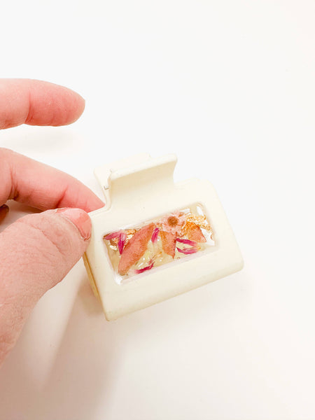 AlwaysJean - Small Claw clips made with Real Pressed Flowers