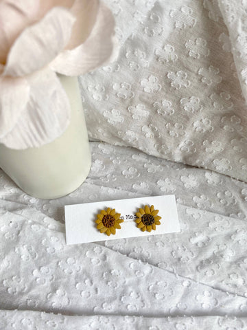 Terra Made - Sunflower stud earrings
