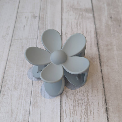 iconic mi - Daisy Flower Matt Hair Accessory Claw Clip 3": Light grey