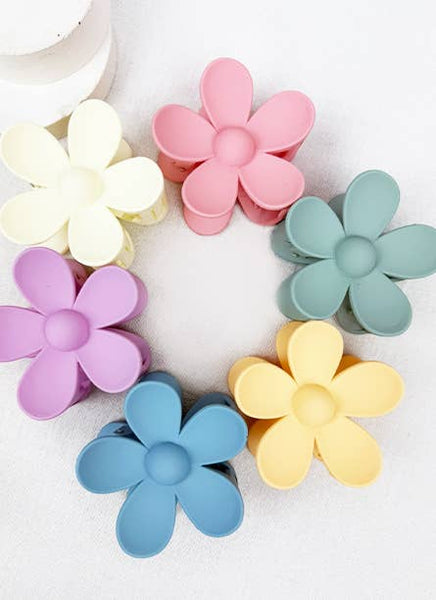 Love and Repeat - Daisy Matte Hair Claw