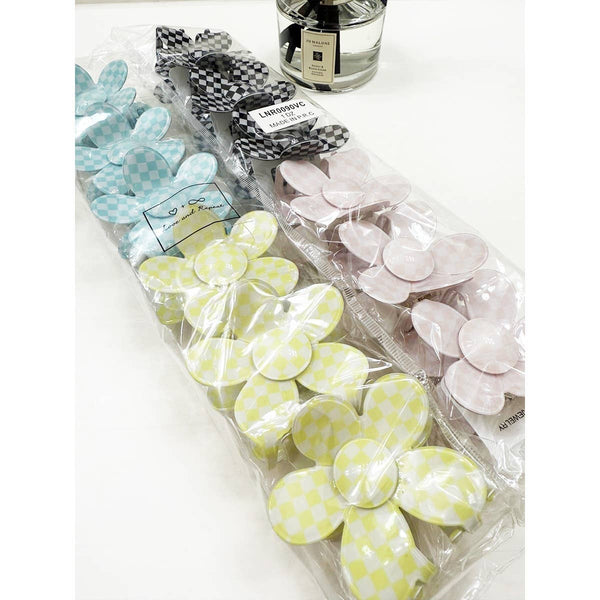 Love and Repeat - Checkered Daisy Hair Claw Clip