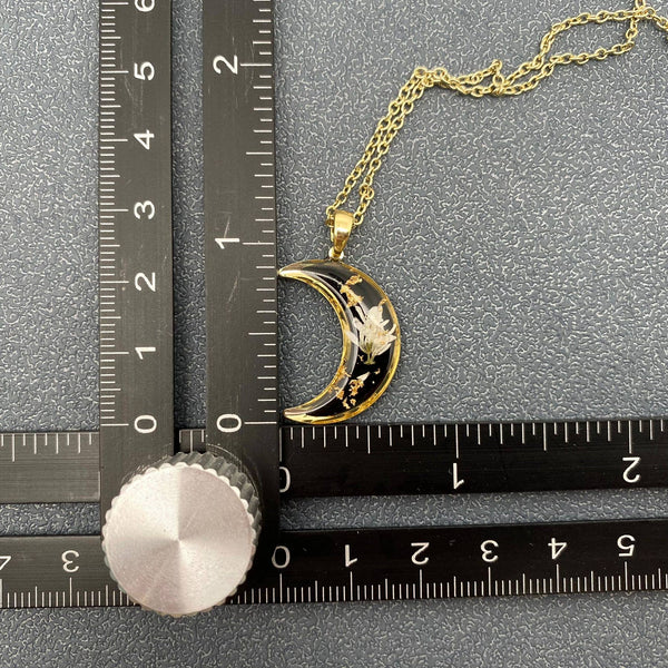Mio Queena - Dried Flower Floral Black Moon Charm Necklace - PDF/MS
