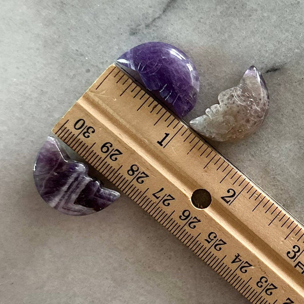 Pebble House - Amethyst Moon Face (Crystals & StoneS)