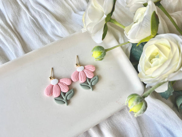 SeizeTheClayJewelry - Flower Clay Earrings, Daisy Clay Earrings, Floral Earrings