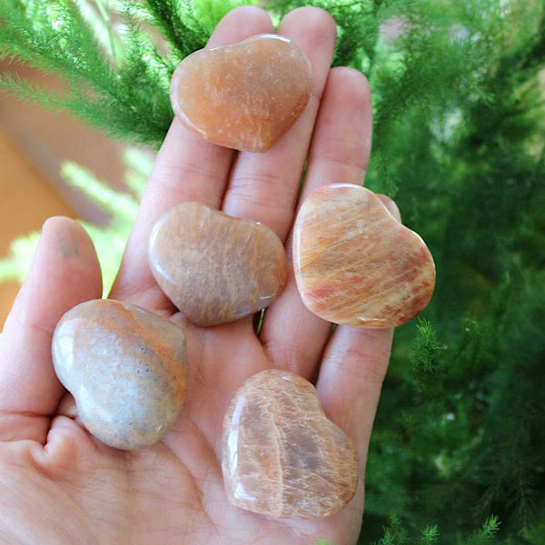Pebble House - Peach Moonstone Heart (Crystals & Stones)